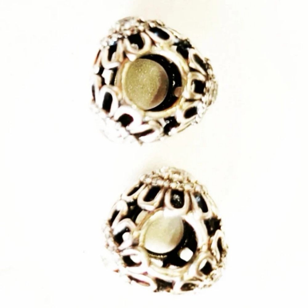 PAIR of Pandora charm " Brilliant Floral " openwork, retired - Picture 7 of 16